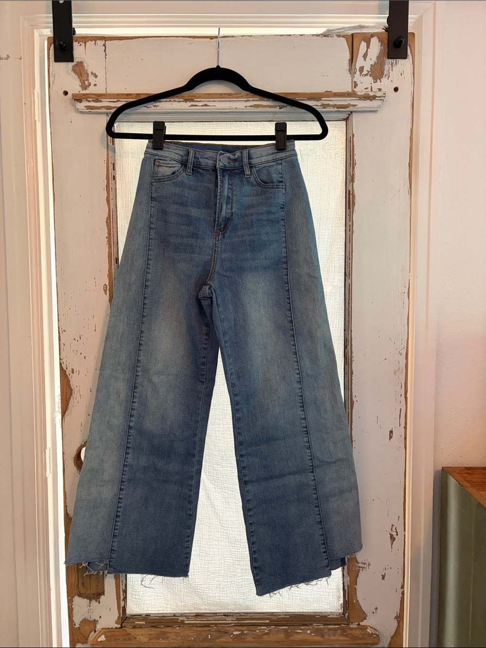 Women's Light Blue Wide-Leg Split Hem Jeans